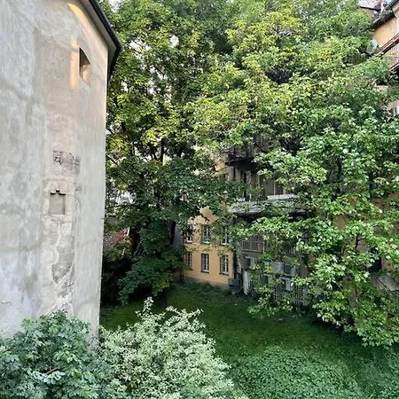 Luxurious And Royal In The Old Town * 布拉迪斯拉发