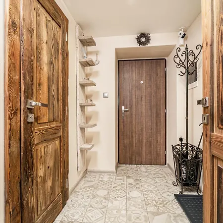 Luxurious And Royal In The Old Town Братислава