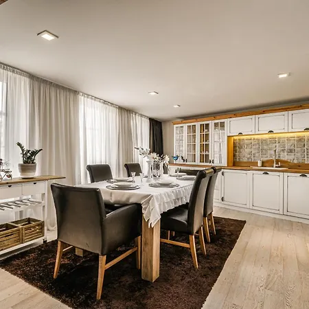 Lejlighed Luxurious And Royal In The Old Town