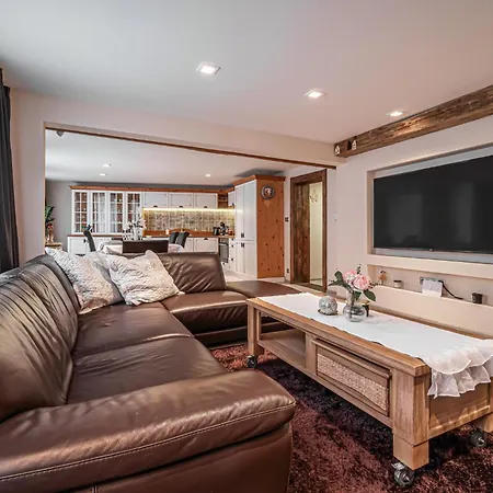 公寓 Luxurious And Royal In The Old Town 布拉迪斯拉发