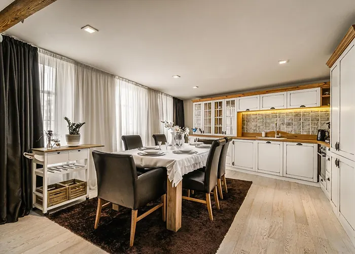 Apartmán Luxurious And Royal In The Old Town