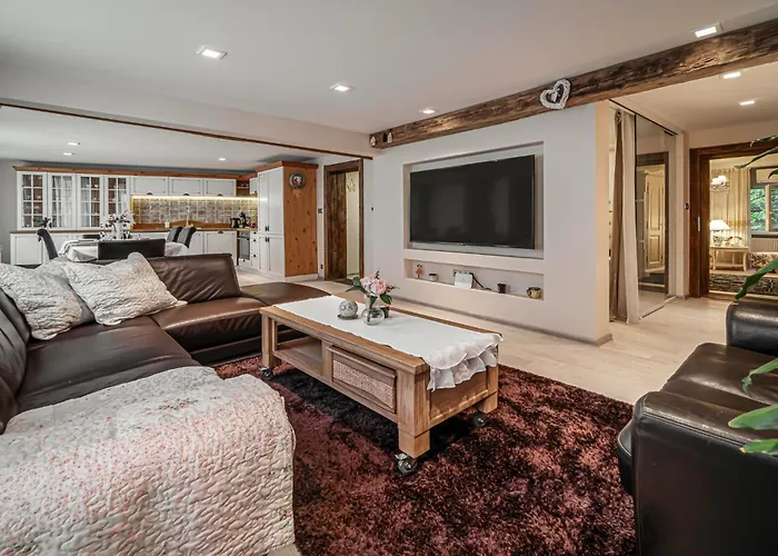 Apartament Luxurious And Royal In The Old Town Bratysława