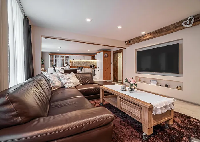 Apartament Luxurious And Royal In The Old Town Bratislava