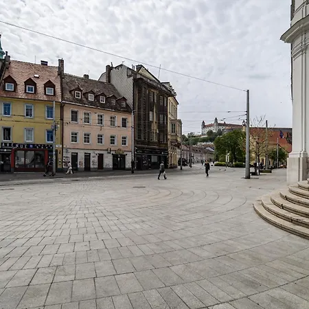 Lejlighed Luxurious And Royal In The Old Town Bratislava