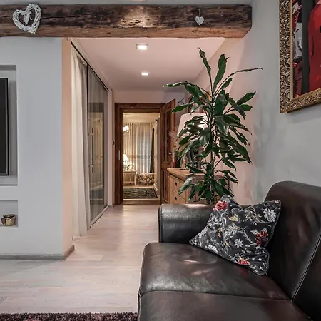 Lejlighed Luxurious And Royal In The Old Town